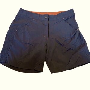 Black womens LL Bean 100% Nylon sport shorts size 6